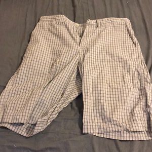 Men’s plaid shorts